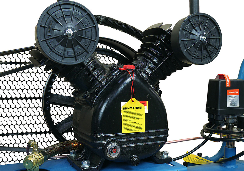 Компрессор воздушный масляный Sturm! AC932100B, 2,4кВт,410 л/мин, ресивер100л,, ременной привод